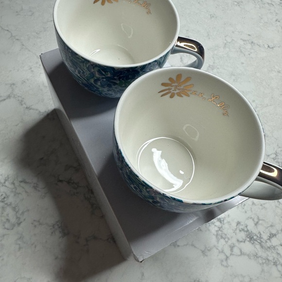 Lilly Pulitzer 12oz Ceramic Blue Floral Coffee Tea Mug Cup Gold Tone Accents - Picture 3 of 10